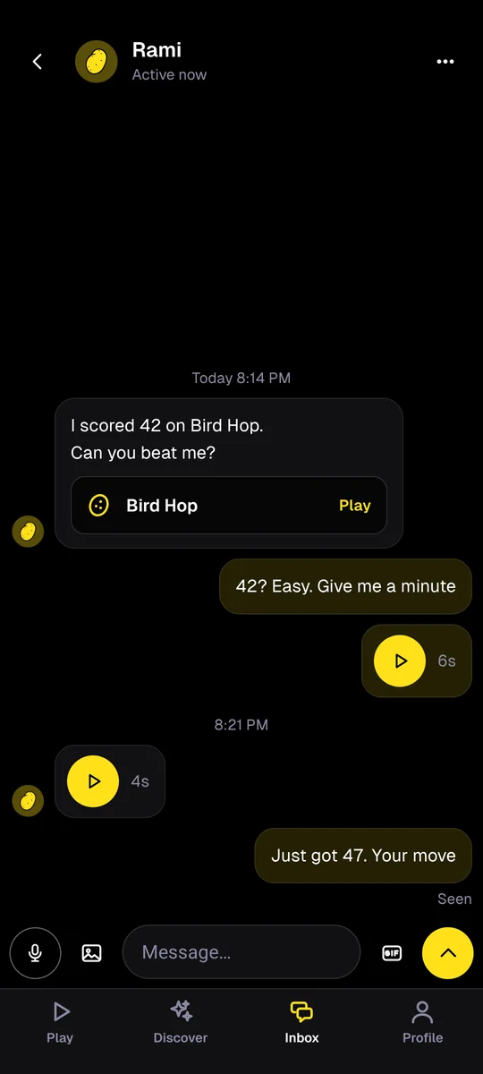 Ein Chat zwischen zwei Spielern, mit einer Challenge darin
